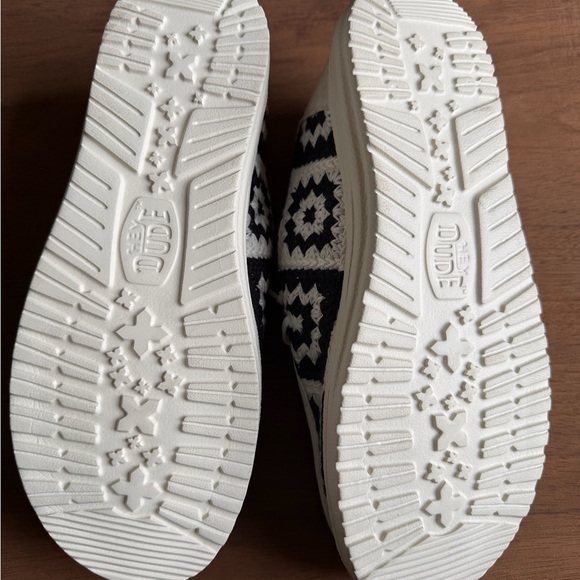 Hey Dude Monochrome Crochet Loafers - Picture 2 of 4